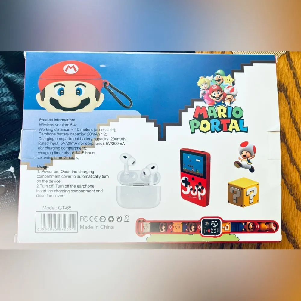 Mario Bros. Sup game device watch earbuds and Mario face earbud case gift set